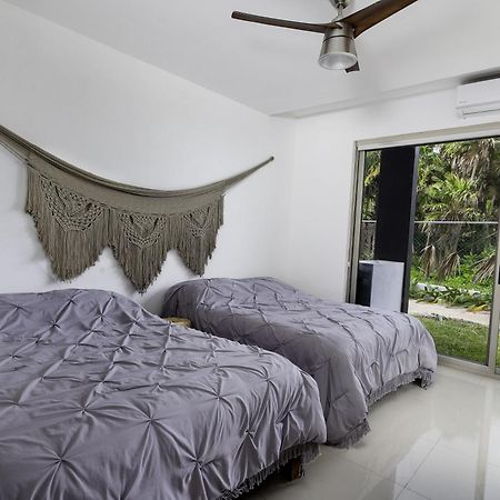 Angelina 28 Beachfront And Family Apartments - Modern And Relaxing Long Stays - 20 Min From Cancun Airport 莫雷洛斯港 外观 照片