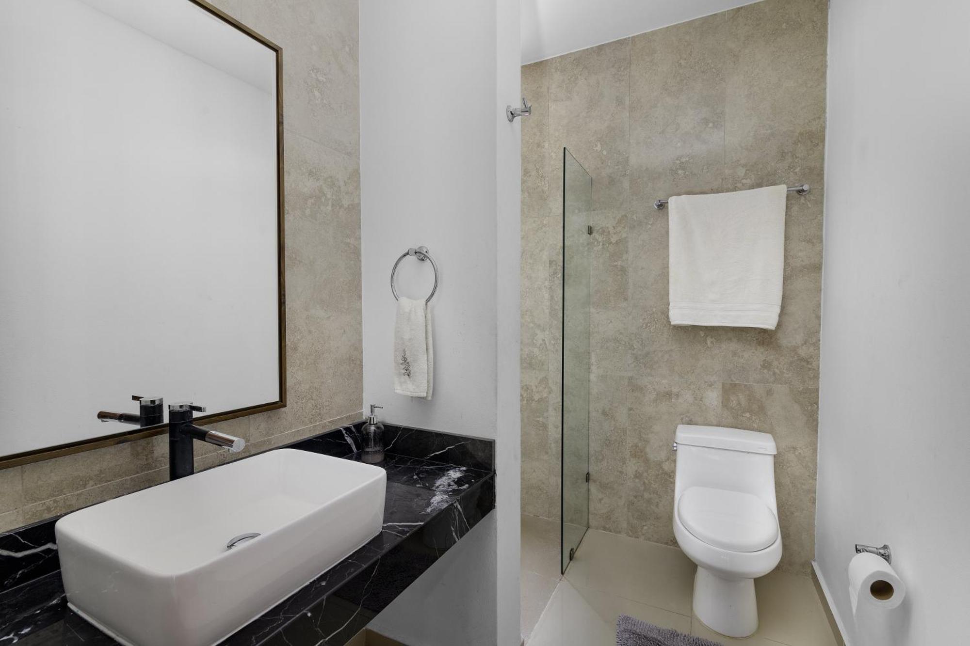Angelina 28 Beachfront And Family Apartments - Modern And Relaxing Long Stays - 20 Min From Cancun Airport 莫雷洛斯港 外观 照片