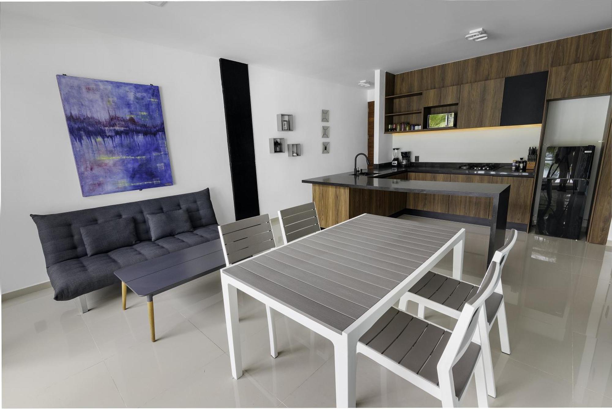 Angelina 28 Beachfront And Family Apartments - Modern And Relaxing Long Stays - 20 Min From Cancun Airport 莫雷洛斯港 外观 照片
