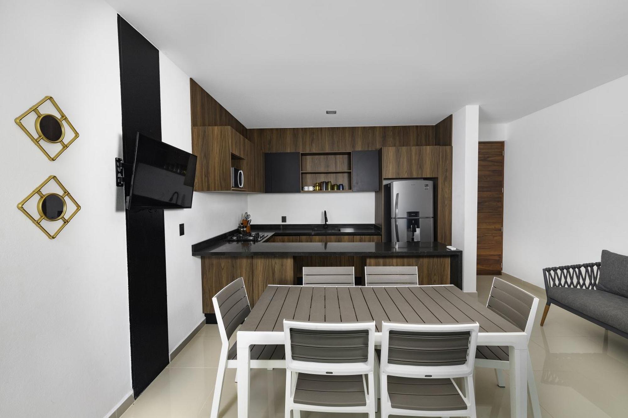 Angelina 28 Beachfront And Family Apartments - Modern And Relaxing Long Stays - 20 Min From Cancun Airport 莫雷洛斯港 外观 照片