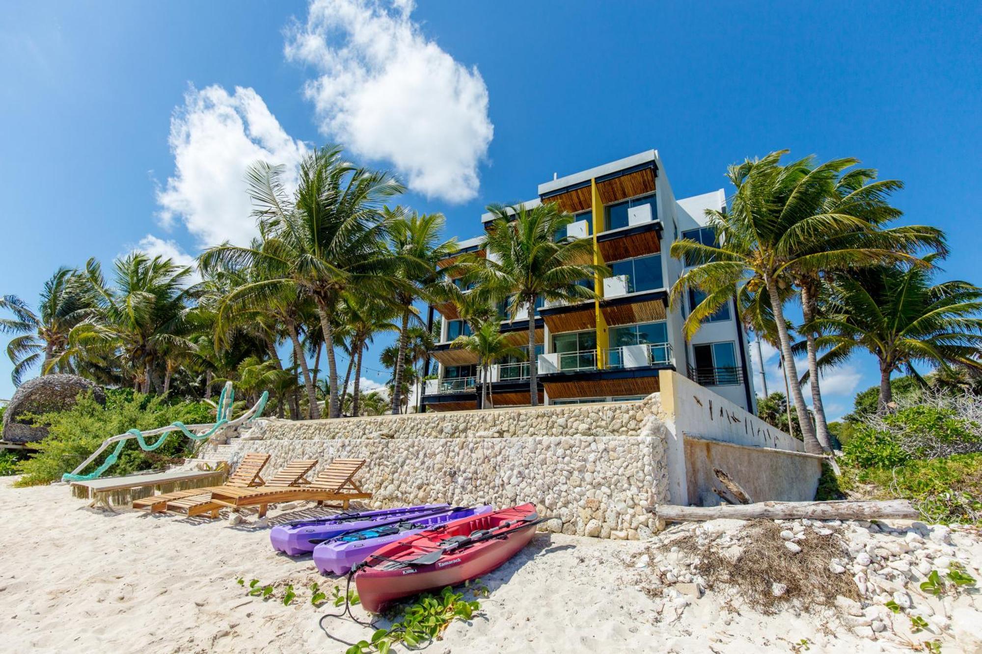 Angelina 28 Beachfront And Family Apartments - Modern And Relaxing Long Stays - 20 Min From Cancun Airport 莫雷洛斯港 外观 照片