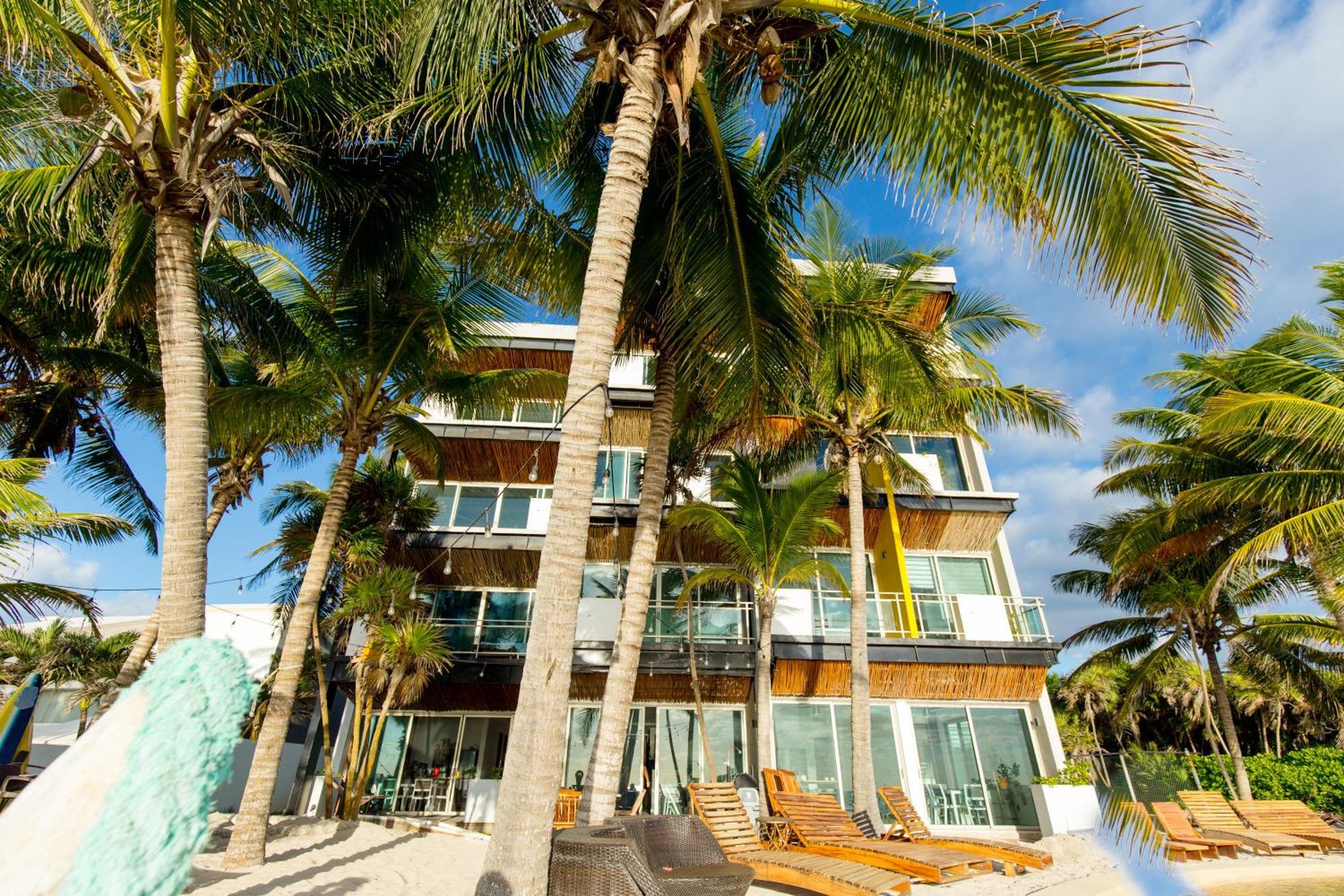 Angelina 28 Beachfront And Family Apartments - Modern And Relaxing Long Stays - 20 Min From Cancun Airport 莫雷洛斯港 外观 照片